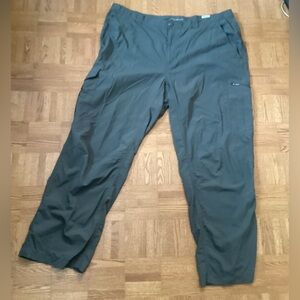 Columbia Omni-Shade Men's Dark Green Cargo Pants XL